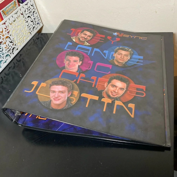 LIKE New Y2K NSYNC Throwback 2000's Three Ring Binder - Picture 4 of 6